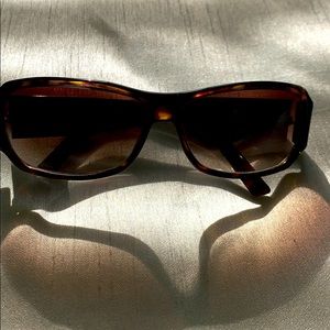 Gucci rx sunshades